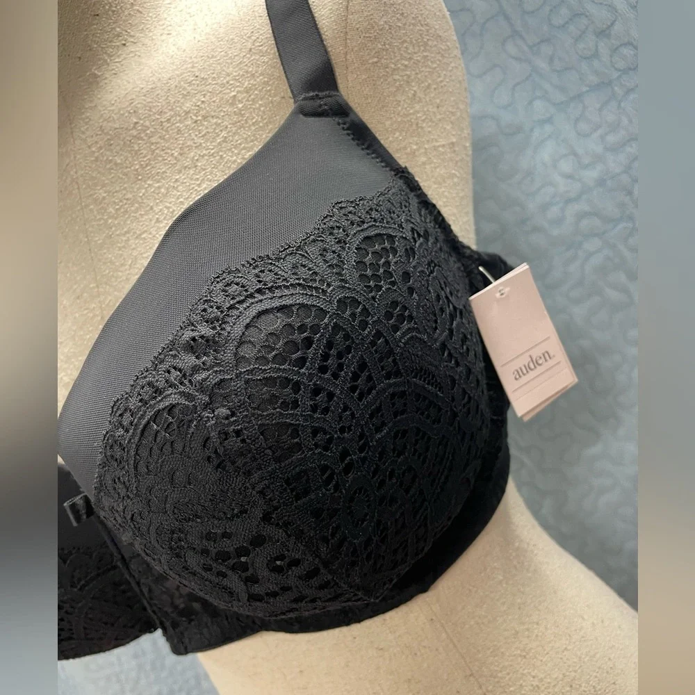 Black lace underwear bra